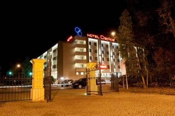 Фотографии Отель Hotel Cieplice г. Еленя-Гура (Польша) №1 Фото Отель Hotel Cieplice г. Еленя-Гура 1