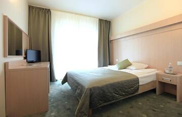 Фото номера Одноместный номер «Комфорт» Отель Hotel Cieplice г. Еленя-Гура 2